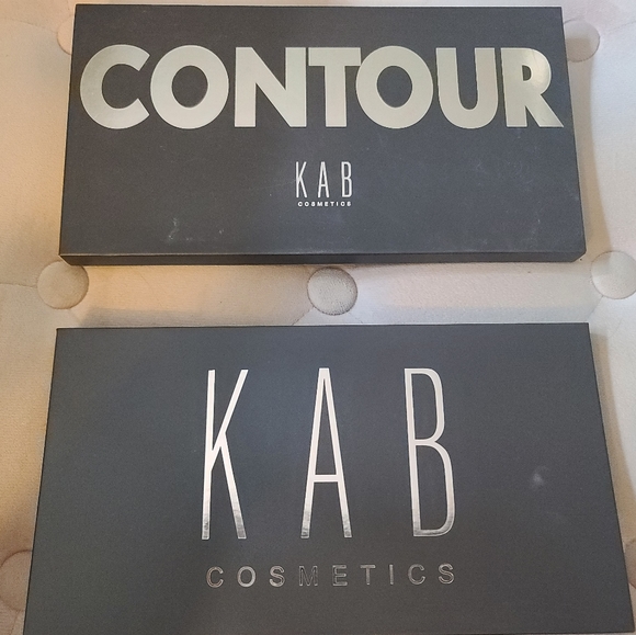 KAB Contour Palette. Brand new. Never used or swatched. - Picture 2 of 2